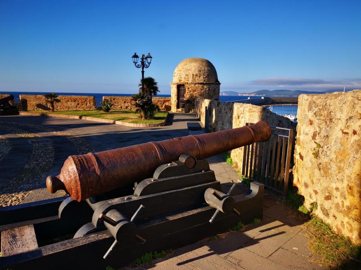 Royal Apartment Sea View Alghero Ngoại thất bức ảnh