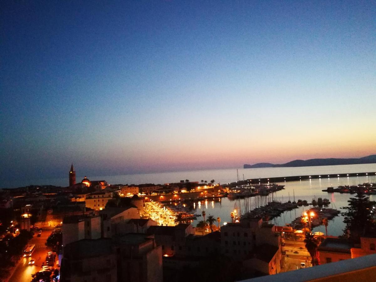 Royal Apartment Sea View Alghero Ngoại thất bức ảnh